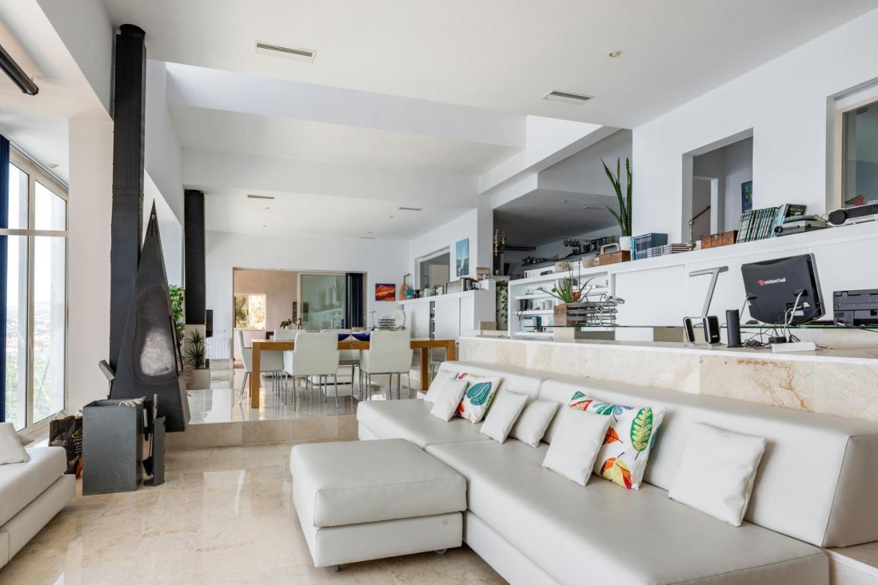 Exclusive Seafront Villa,Private Pool,Gym,Bbq El Toro  Luaran gambar