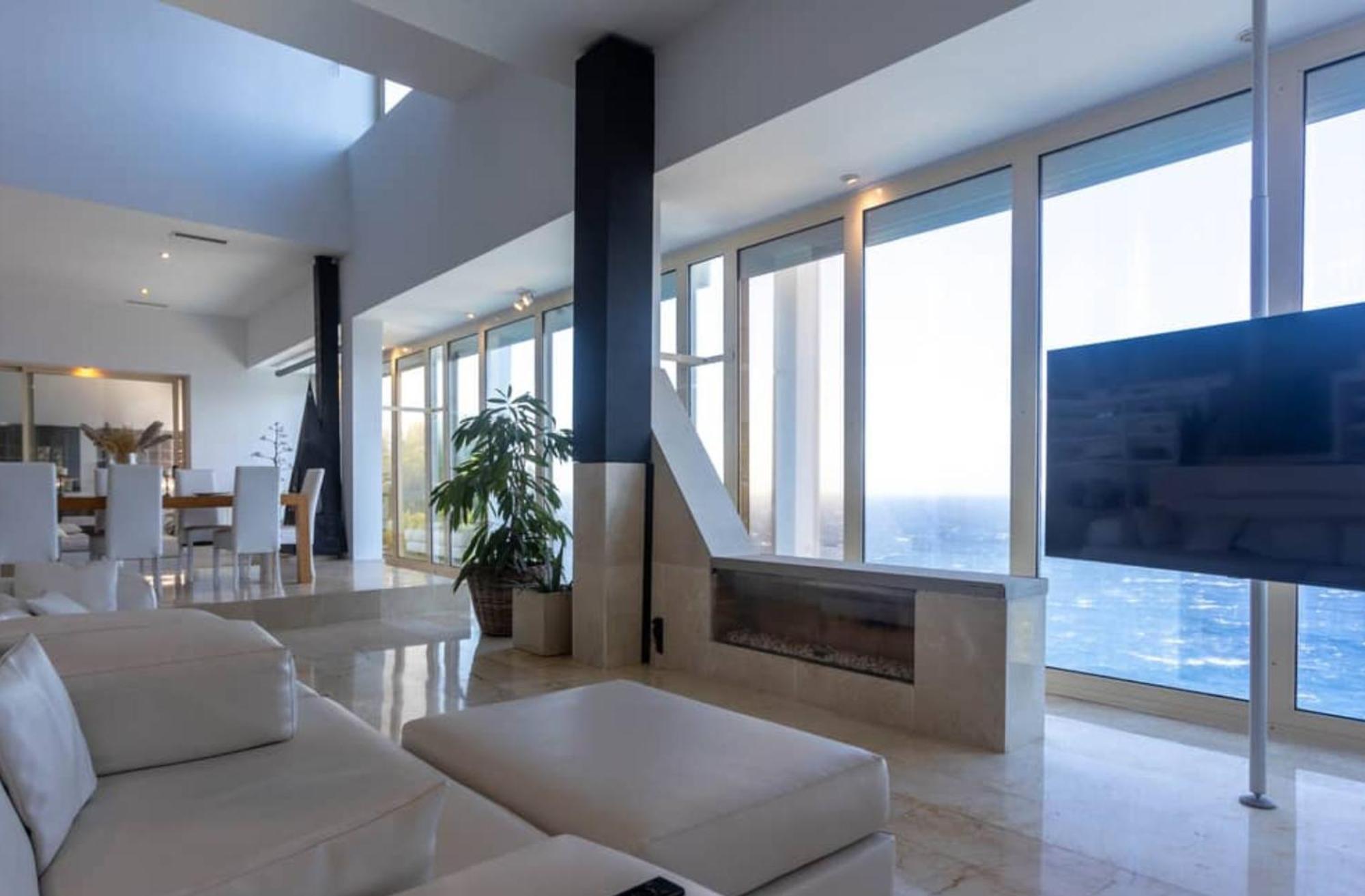 Exclusive Seafront Villa,Private Pool,Gym,Bbq El Toro  Luaran gambar