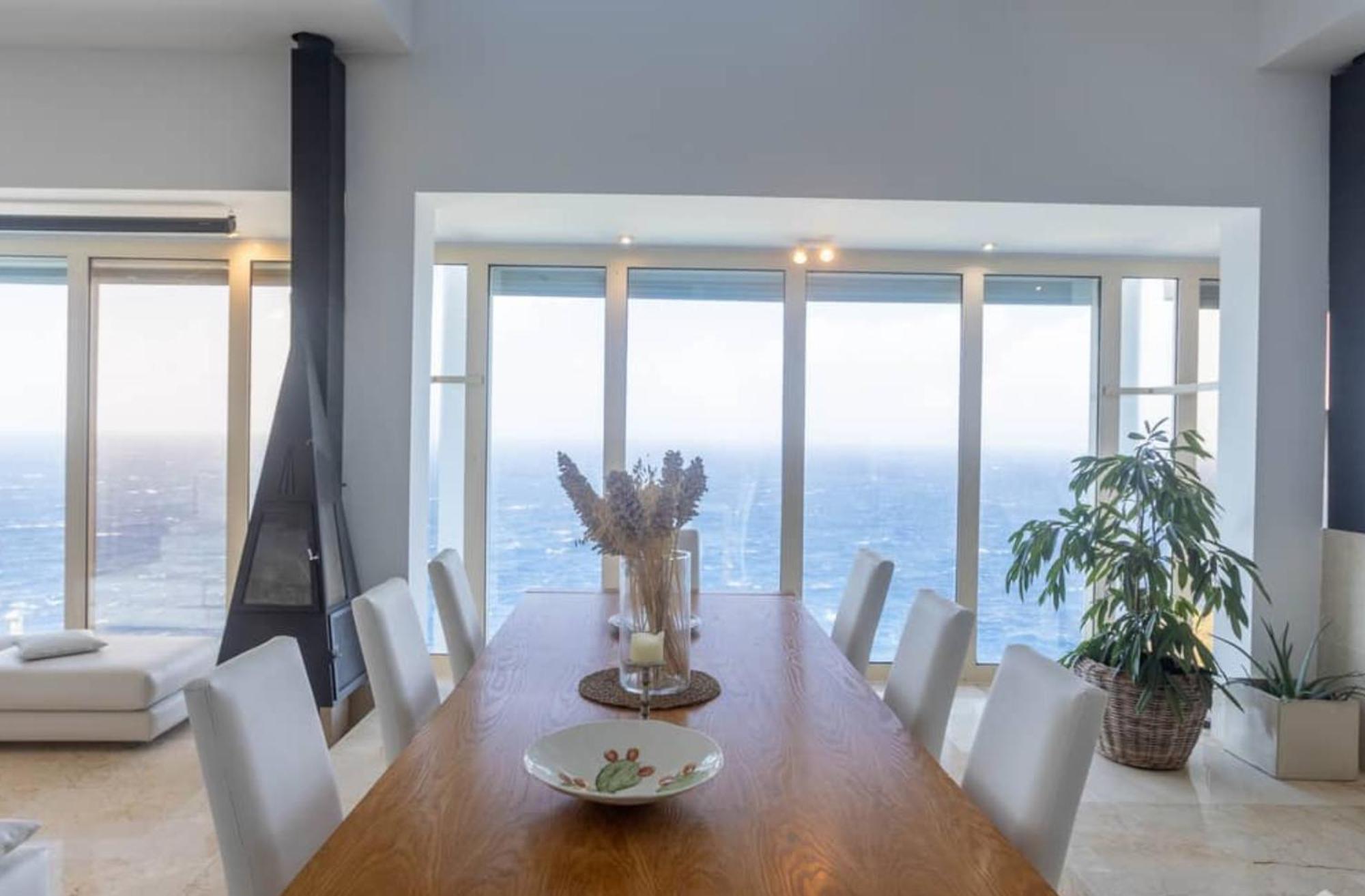 Exclusive Seafront Villa,Private Pool,Gym,Bbq El Toro  Luaran gambar