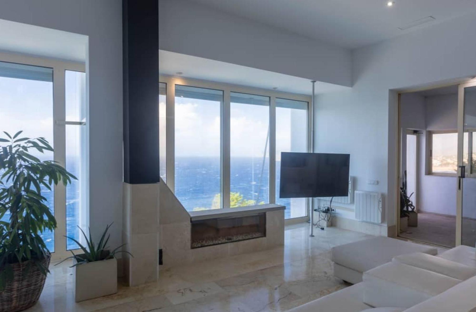 Exclusive Seafront Villa,Private Pool,Gym,Bbq El Toro  Luaran gambar